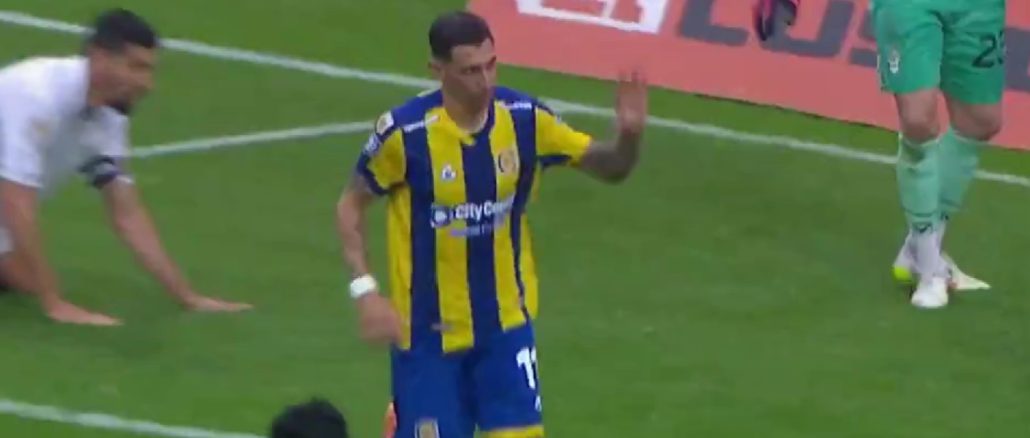 Ángel Di María pide disculpas en La Plata Ángel Di María marcó un golazo y pidió disculpas al público