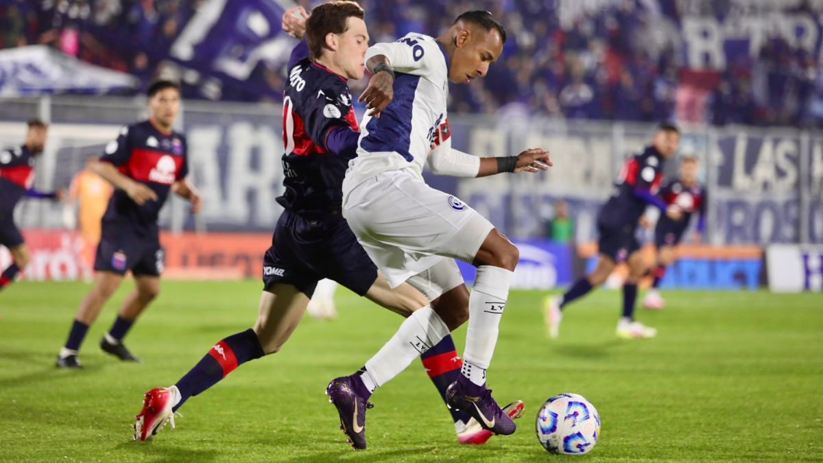 El Matador y la Lepra mendocina se enfrentaron en el Coloso Bielsa de Rosario.