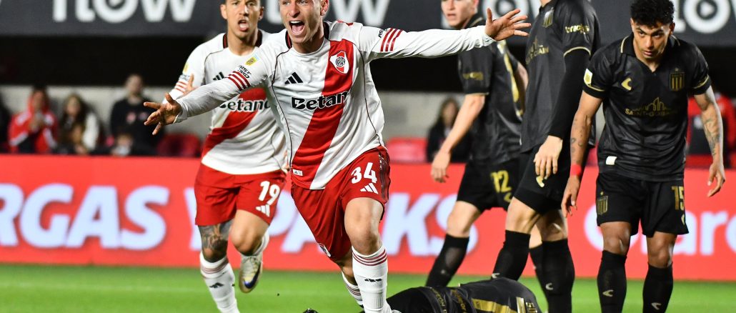 River derrotó a Estudiantes en La Plata y domina en su Zona del Clausura