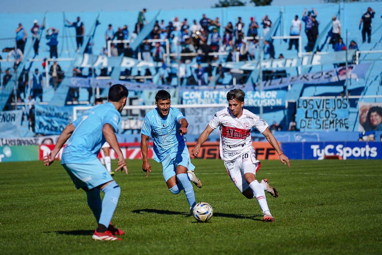 Deportivo Morón dio otro paso adelante en Zarate y dejó cerca del descenso a Defensores Unidos
