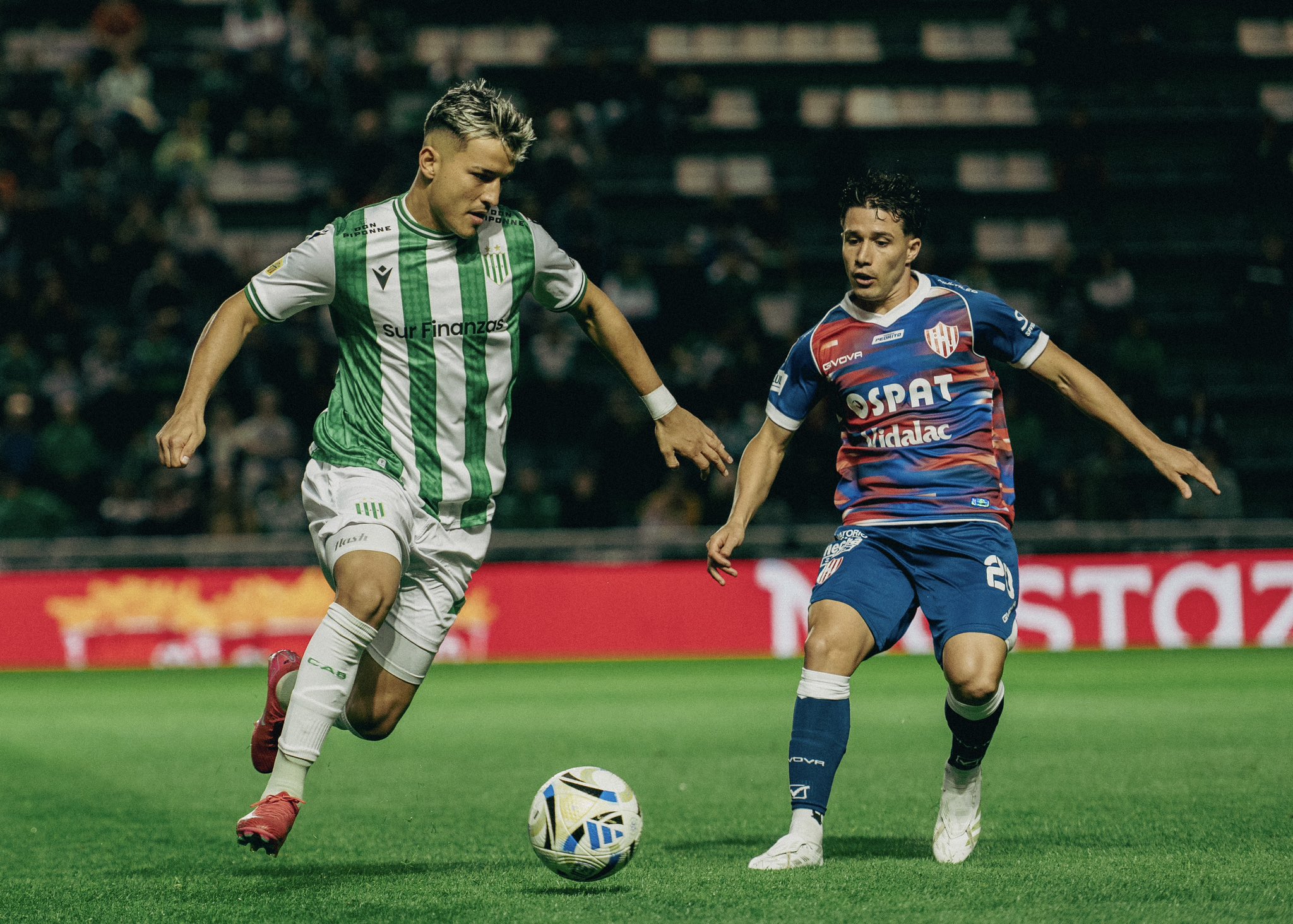 Banfield y Unión aburrieron y pusieron tablas en el Florencio Sola