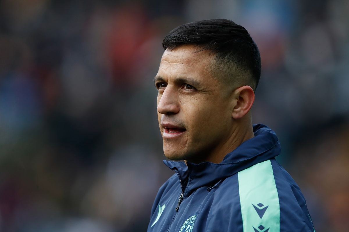 Alexis Sánchez, sorpresivo refuerzo del Sevilla