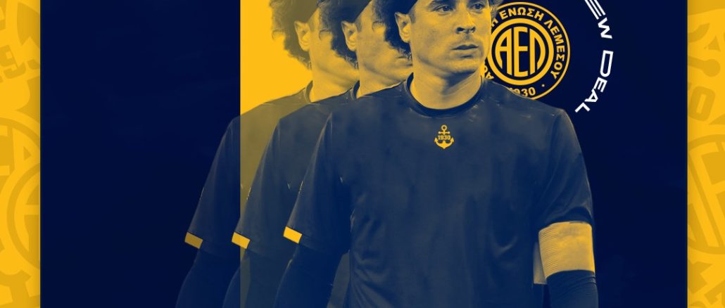 Guillermo Ochoa seguirá en Europa