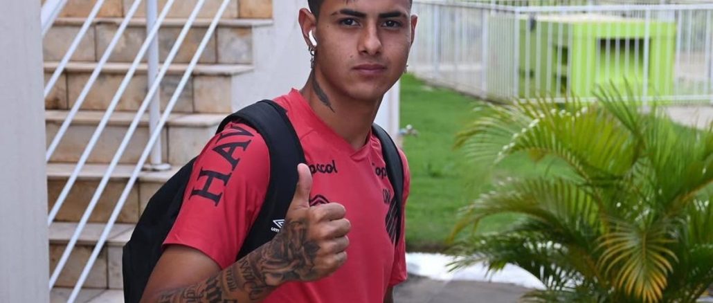 Kevin Colli, jugador de Colón, resultó herido en los disturbios de esta tarde