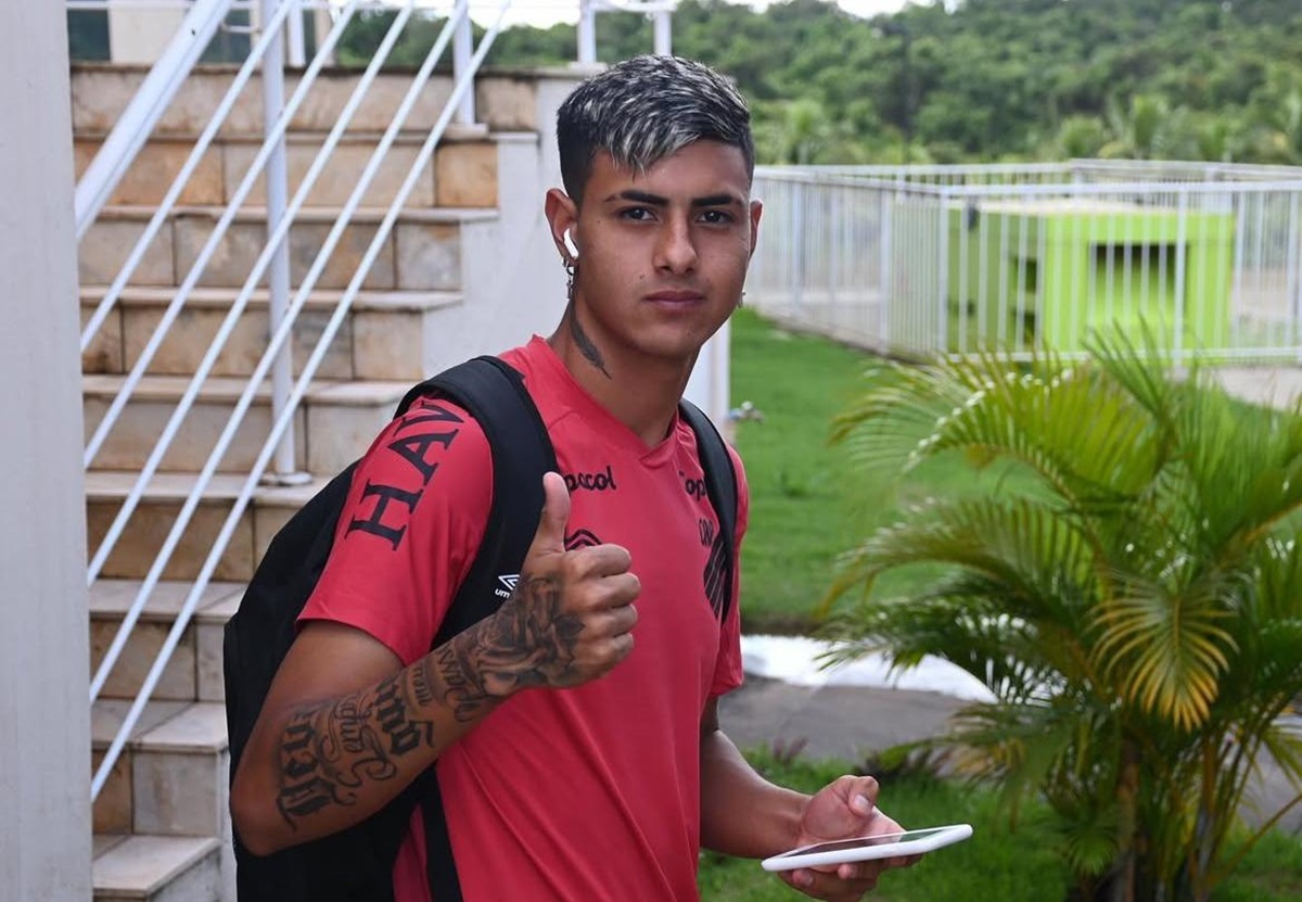 Kevin Colli, jugador de Colón, resultó herido en los disturbios de esta tarde