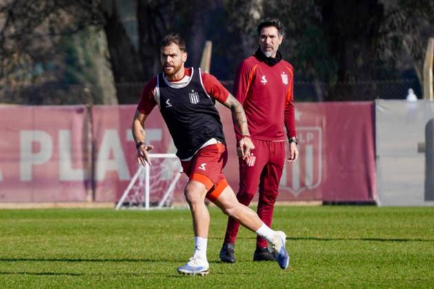 Estudiantes visitará a Flamengo con dos bajas de peso