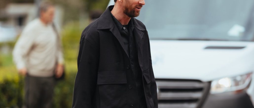 Messi ya aterrizó en Argentina Sorpresivo look de Lionel Messi al sumarse a la Selección Argentina