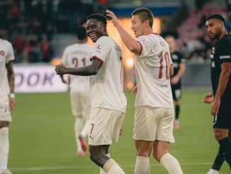 El primer gol de la Europa League 2025/26 fue olímpico y polémico