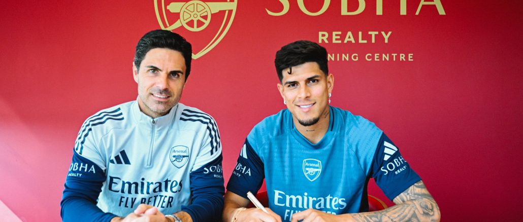 Arsenal cerró el mercado de pases con Piero Hincapié