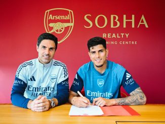 Arsenal cerró el mercado de pases con Piero Hincapié