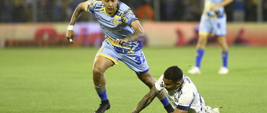 Rosario Central y Talleres empataron 1 a 1 en una noche caliente