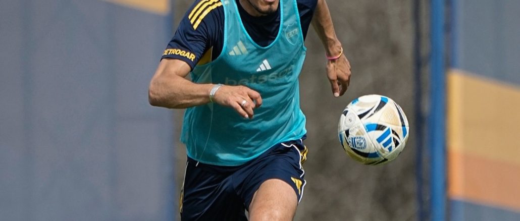 Edinson Cavani tiene una distensión y será baja en Boca