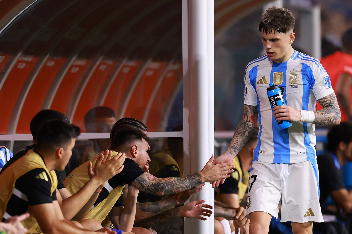 Alejandro Garnacho: «Hablé con Lionel Messi y me aconsejó fichar por el Chelsea»