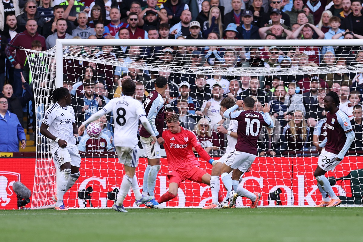 El argentino Emiliano Buendía volvió al gol en el Aston Villa y anotó después de cinco meses