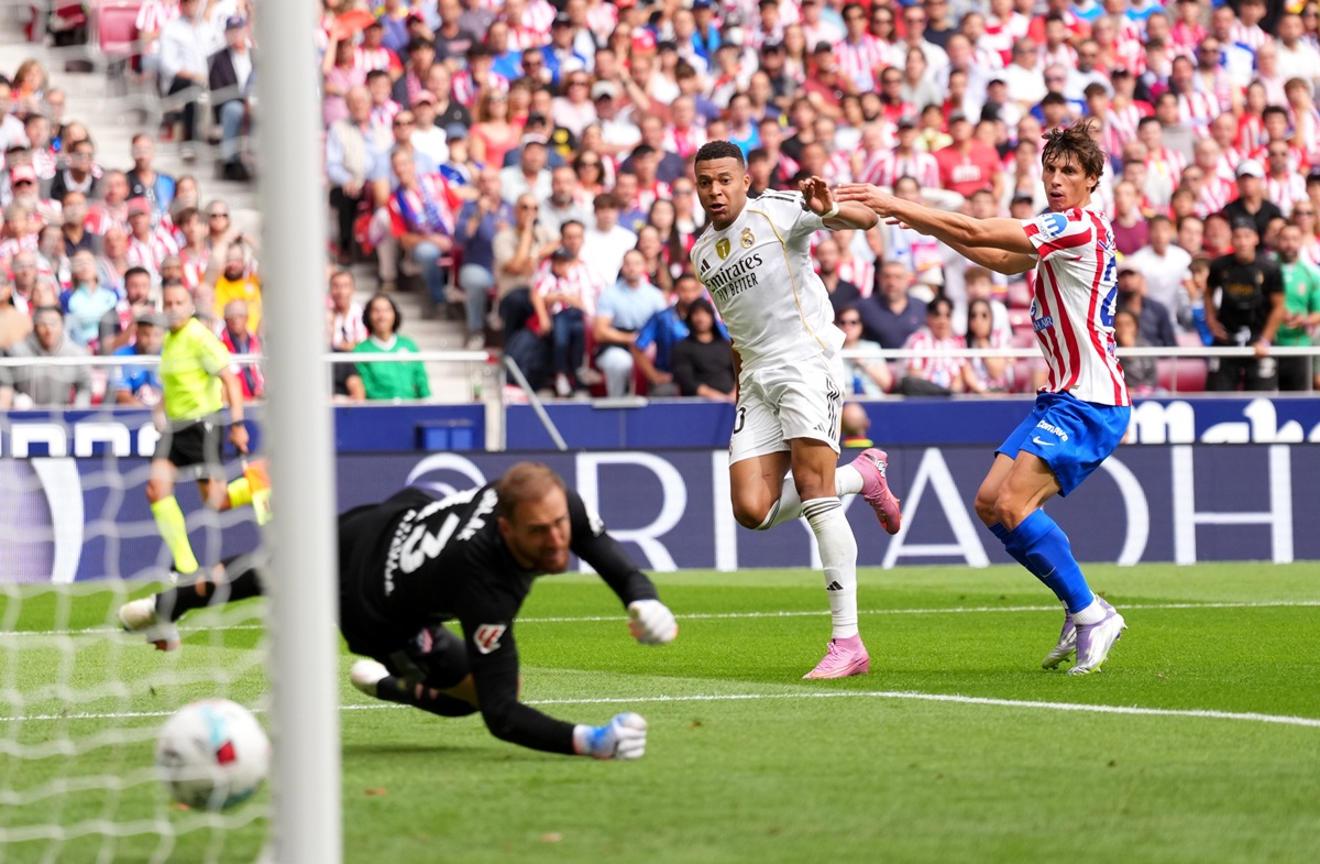 Kylian Mbappé sigue imparable y empató el Derbi Madrileño con su décimo gol en ocho partidos
