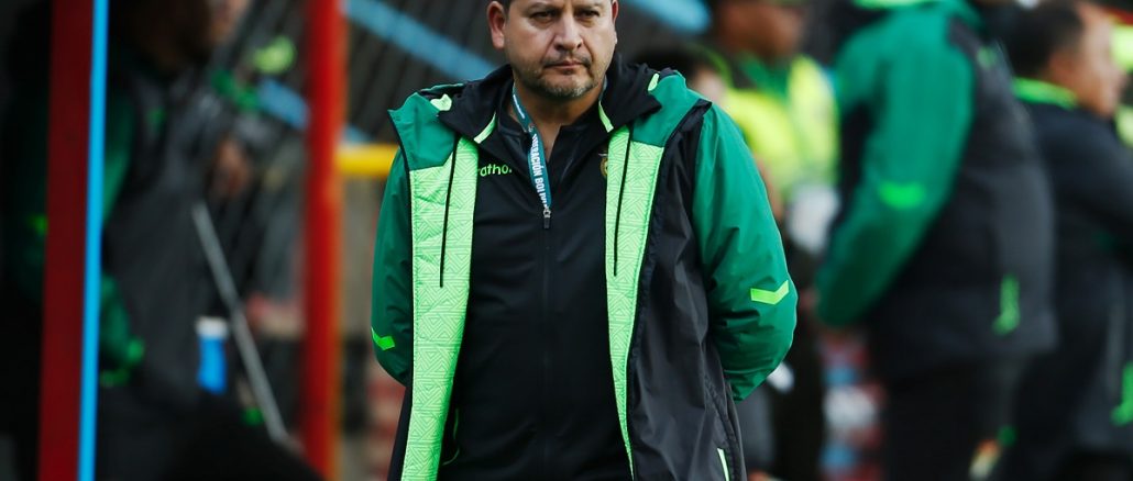 El entrenador de Bolivia le bajó el pulgar a Moreno Martins: "No es serio, primero que busque club"