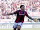 Golazo de Santi Castro en la agónica remontada de Bologna ante Genoa