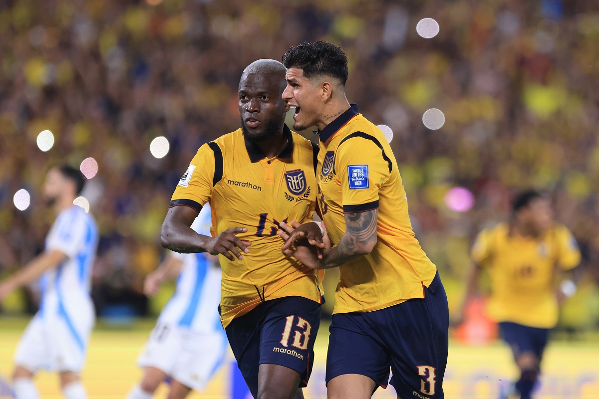 Ecuador derrotó a Argentina en la última fecha de las Eliminatorias y le sacó el invicto