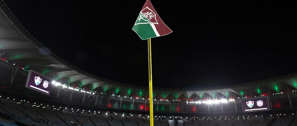 Fluminense v Lanus - Copa CONMEBOL Sudamericana 2025 Violenta reacción de la policía brasileña contra público de Lanús