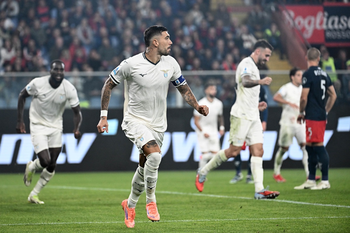 Lazio goleó a un Genoa que sigue sin levantar cabeza