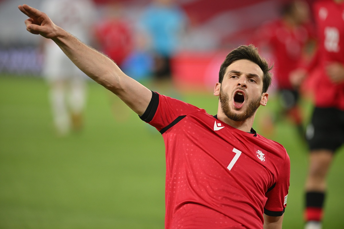 Khvicha Kvaratskhelia llegó a los 20 goles con Georgia y va por el récord