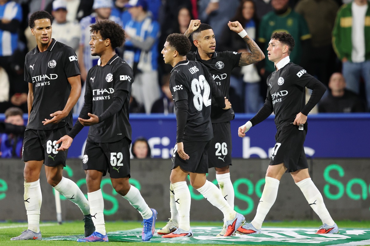 Manchester City tachó al Huddersfield y avanzó de ronda en EFL Cup