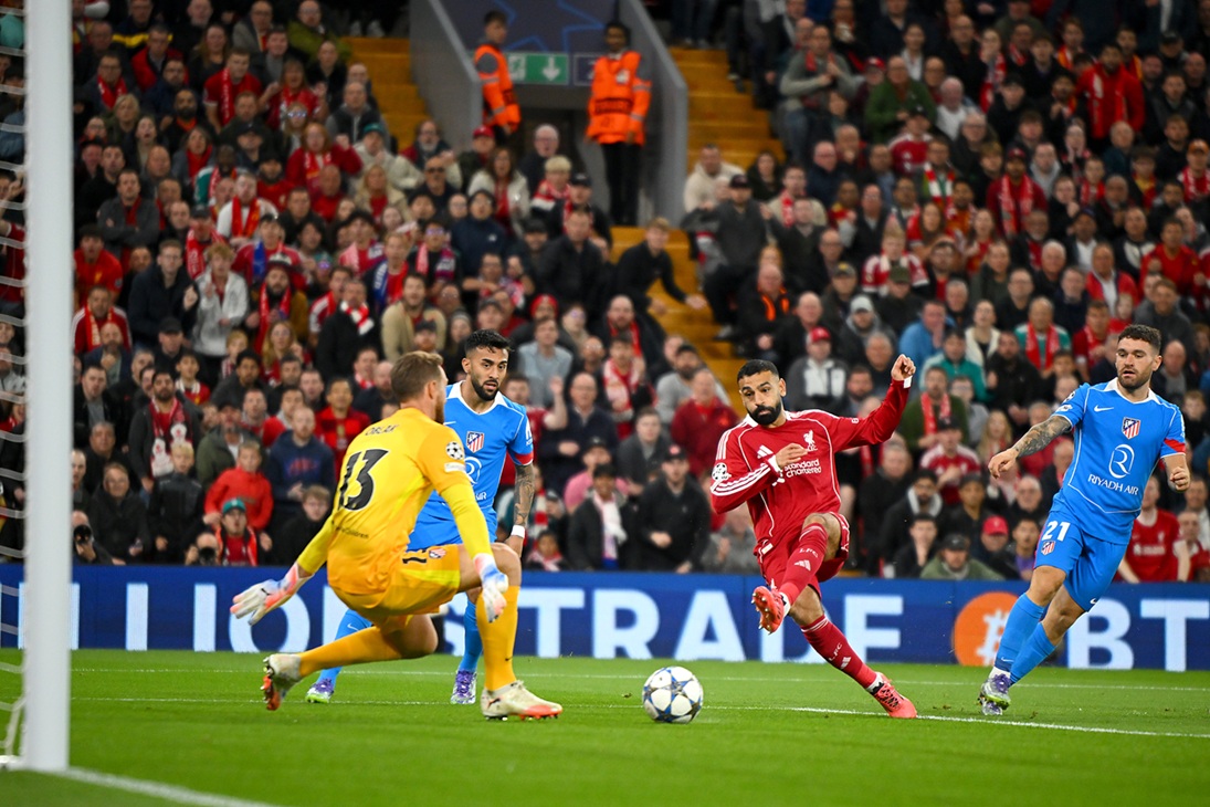 Liverpool demuele a Atlético de Madrid con 2 goles en 5 minutos