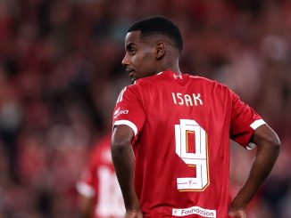 Alexander Isak hizo su debut con Liverpool