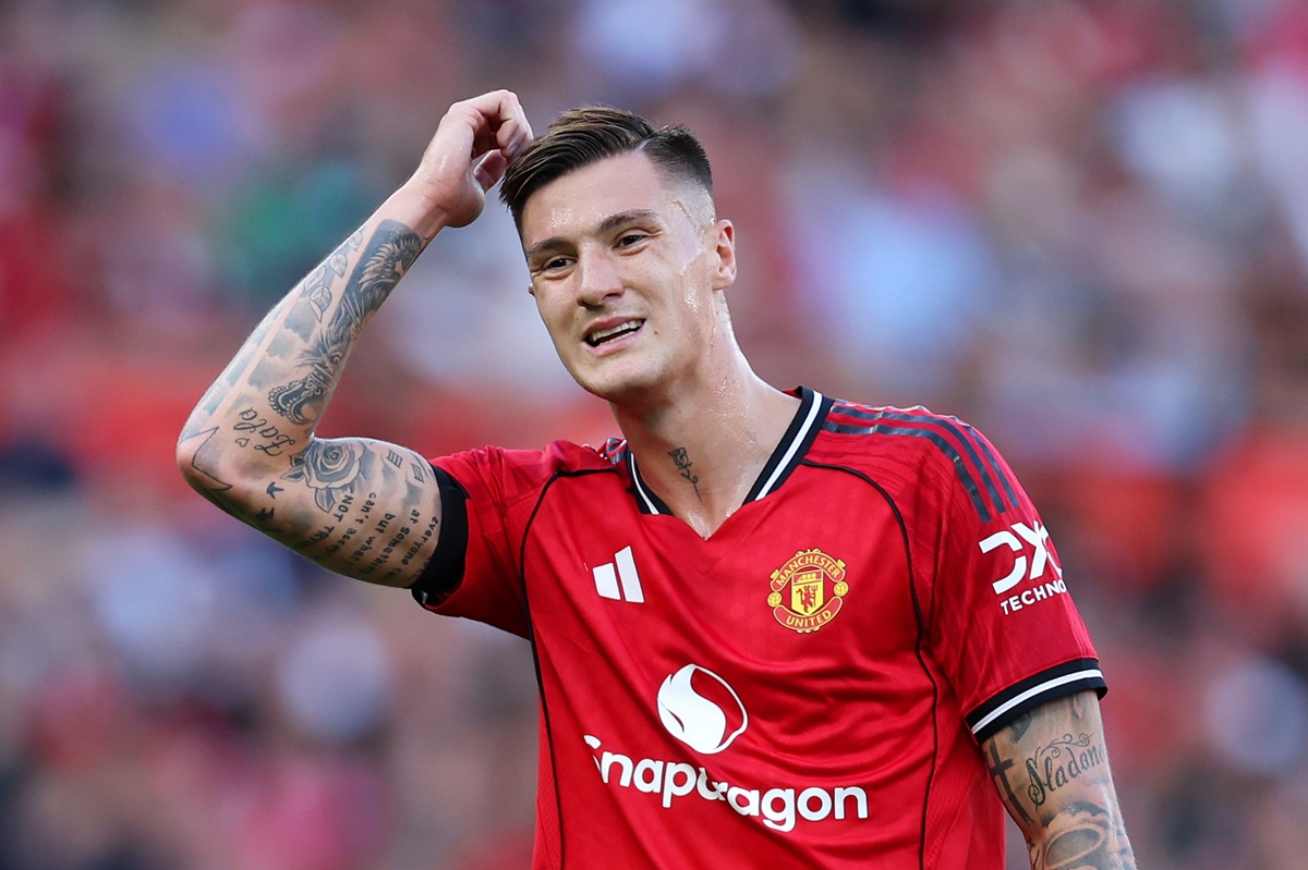 Benjamin Sesko anotó su primer gol con Manchester United
