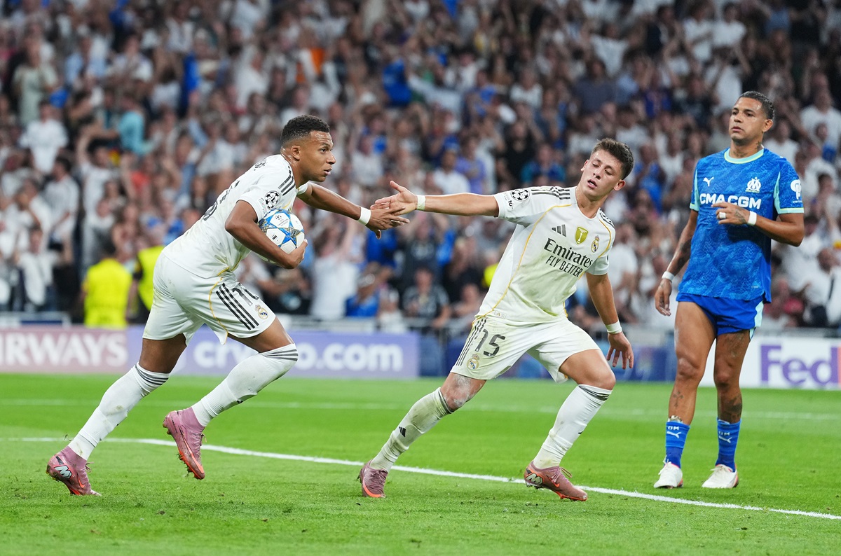 Mbappé llegó a los 56 goles en Champions League y quedó a uno de Müller