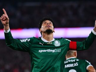 Gustavo Gómez hizo historia ante River Plate