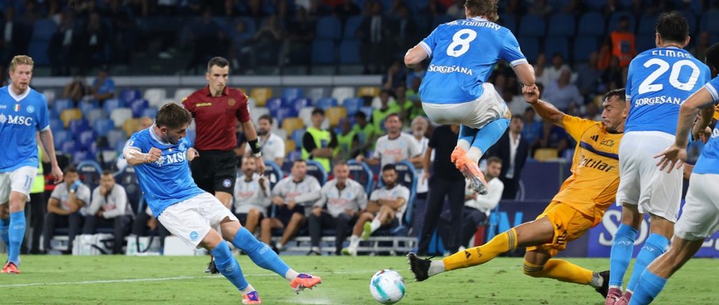 Napoli 3 Pisa 2 Napoli derrotó a Pisa y es el único líder de Serie A