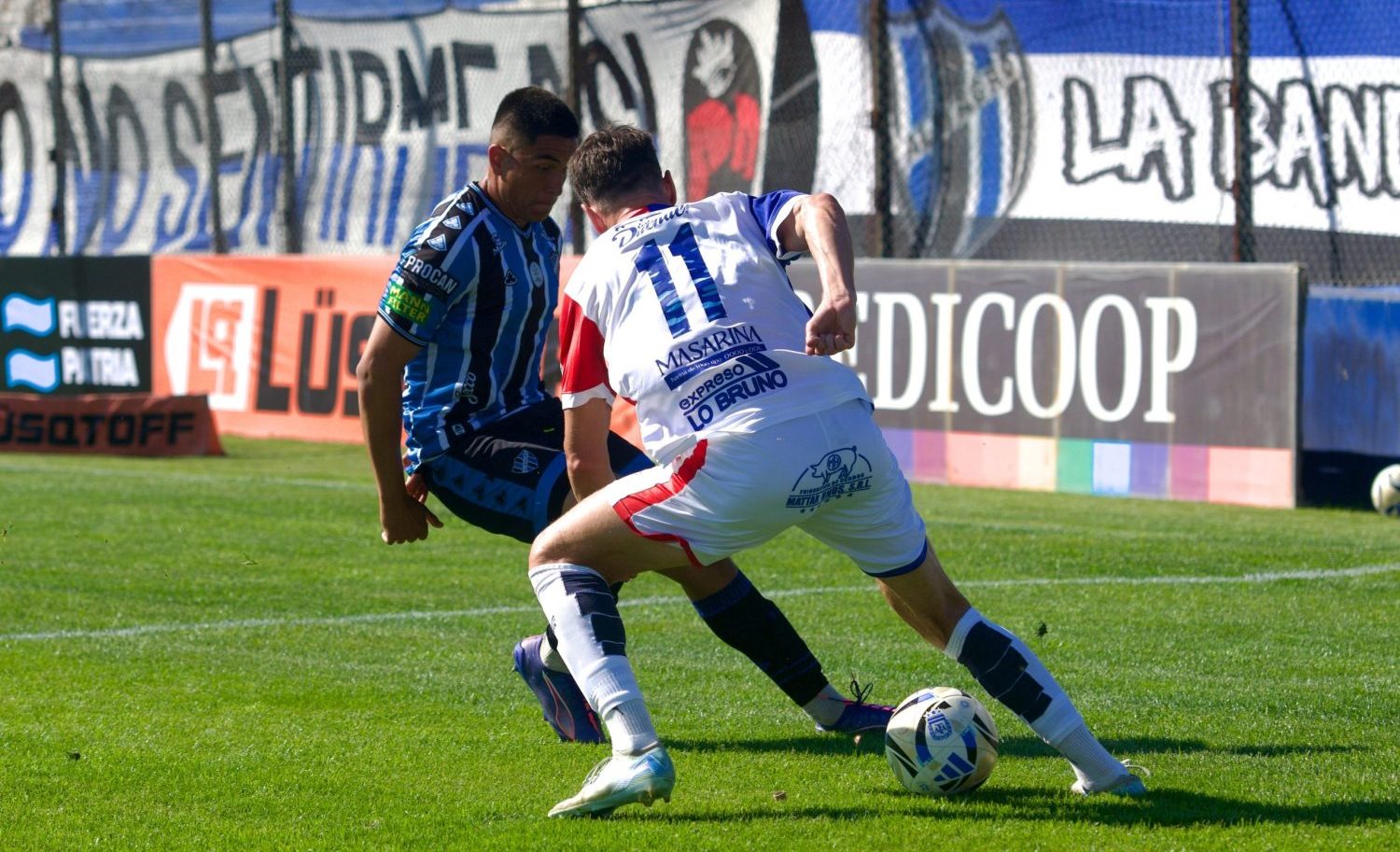 Güemes derrotó a Almagro, quien mantuvo la categoría gracias a Arsenal