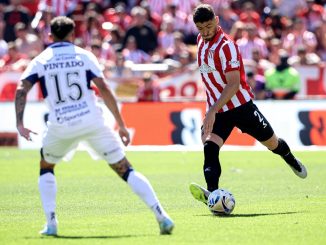 Estudiantes le ganó el clásico a Gimnasia y es único líder en su zona