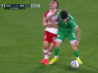 Gabriel Vega jugó 1 minuto en Huracán - Banfield y se fue expulsado