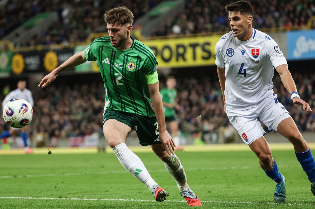 Irlanda del Norte frenó a Eslovaquia y da pelea en eliminatorias
