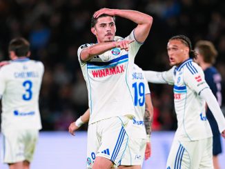 El entrenador de Racing de Estrasburgo elogió al argentino. Liam Rosenior: "Panichelli es como el Alan Shearer argentino"