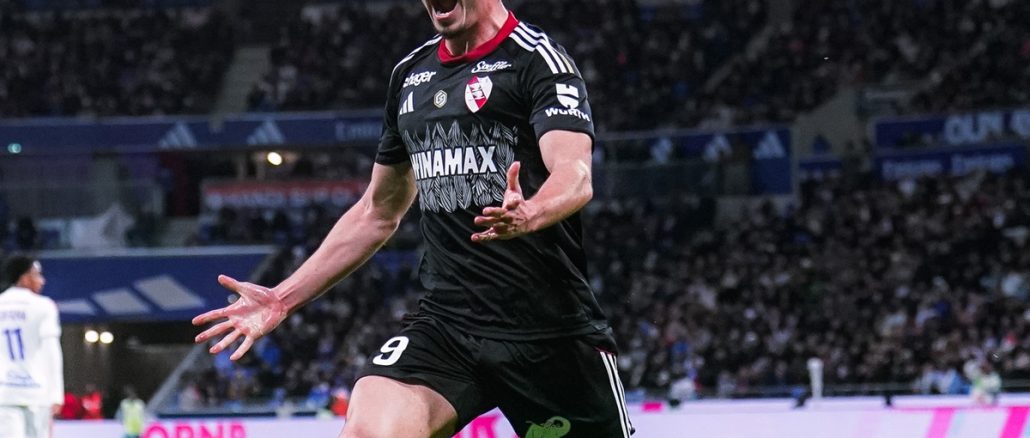Joaquin Panichelli festeja su gol ante Lyon El delantero del Racing de Estrasburgo marcó ante Lyon. Joaquín Panichelli sigue encendido en Ligue 1: 8 goles en 9 partidos