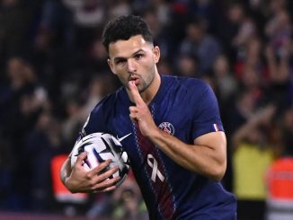 PSG salvó el liderazgo en vibrante 3-3