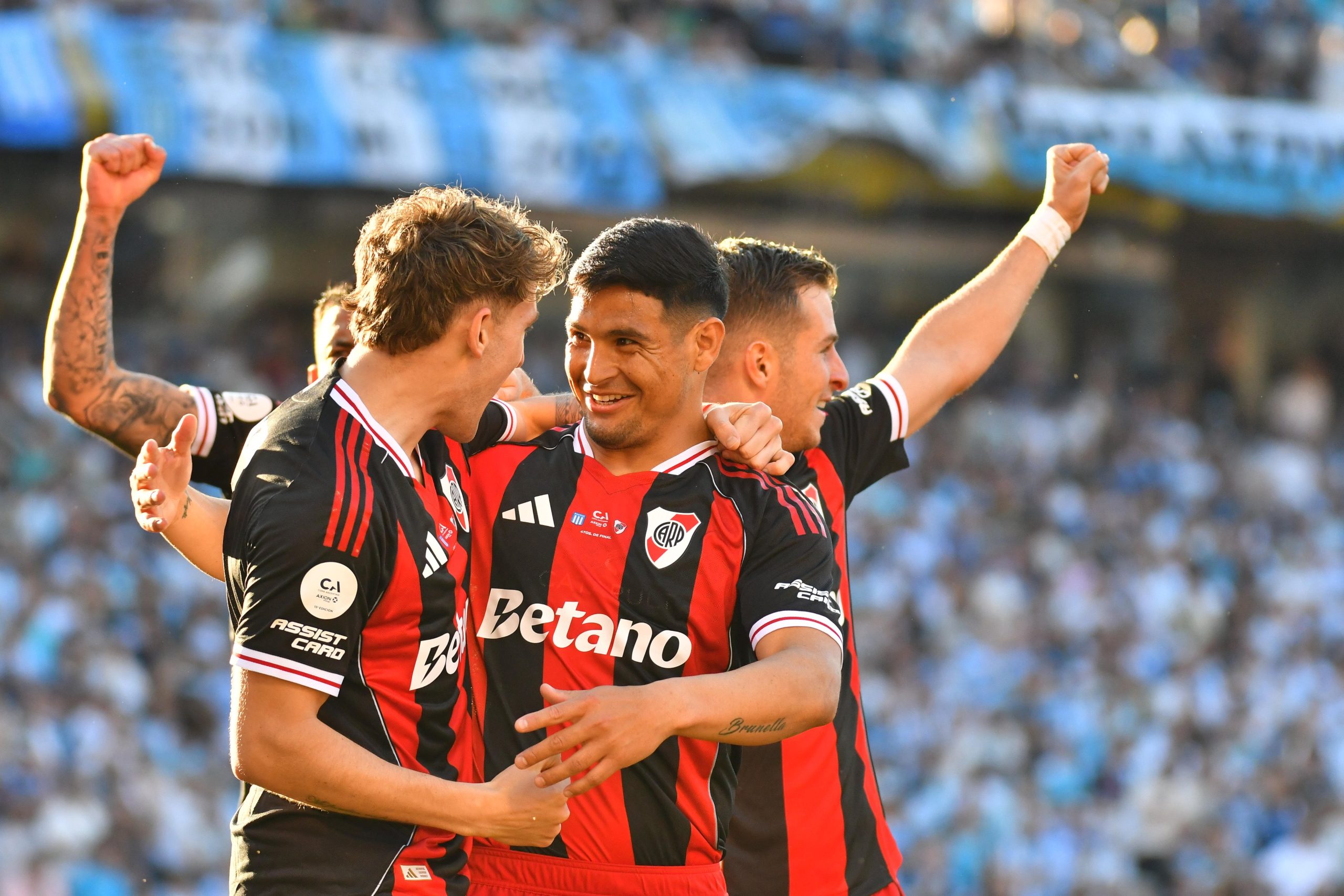 River venció a Racing con gol de Salas y se metió en la semifinal de la Copa Argentina.