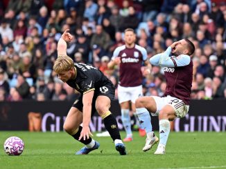 Emiliano Buendía asustó a todos por una conmoción en Premier League