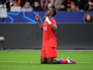 El ecuatoriano puso el 1 a 0 para PSG ante Bayer Leverkusen. William Pacho anotó su primer gol en Champions League.