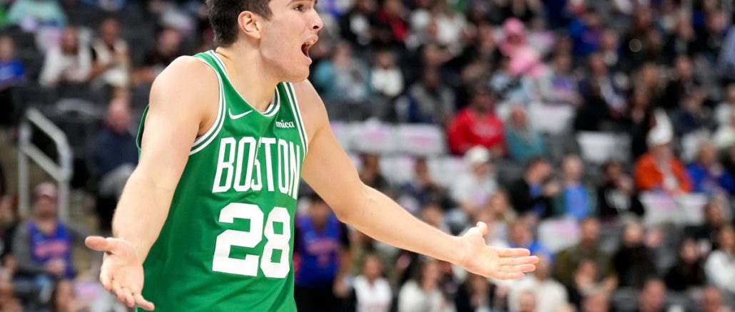 El español es el segundo más joven en arrancar en el quinteto. Hugo González hace historia con su debut titular en Boston Celtics