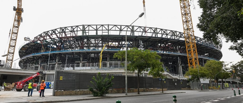 El Camp Nou tendrá que esperar: Barcelona anunció que jugará en Montjuic ante Olympiacos