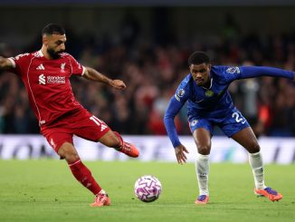 Chelsea bajó la cima a Liverpool con un gol agónico de Estêvão