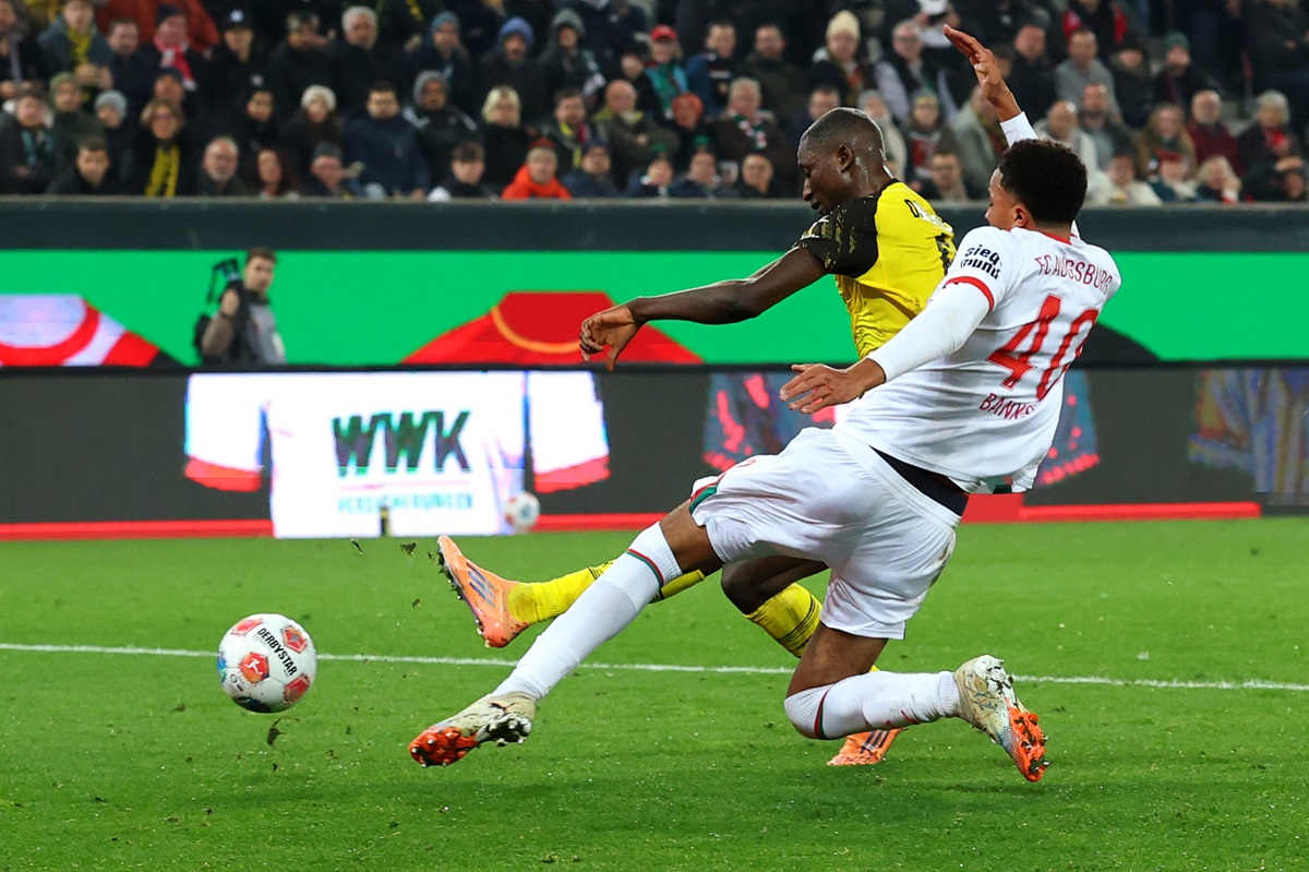 Guirassy marcó ante Augsburgo y superó los 150 goles a nivel clubes
