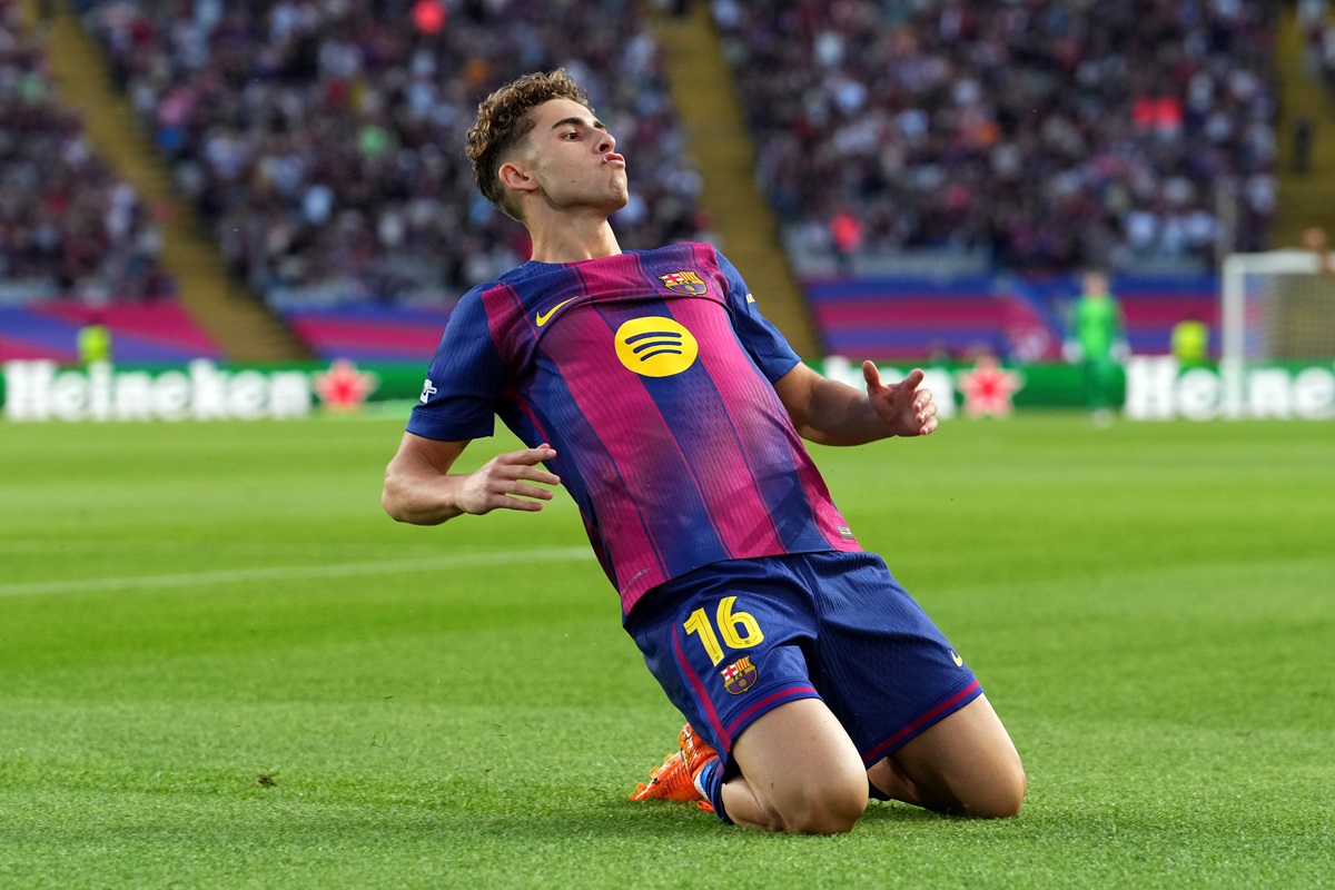 Fermín López es el primer español en marcar un hat-trick por Champions con Barcelona