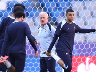 Deschamps llevó tranquilidad por el estado de Kylian Mbappé: "No es grave"