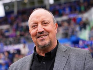 Rafa Benítez vuelve a dirigir en el fútbol a los 65 años y tras una temporada sin equipo