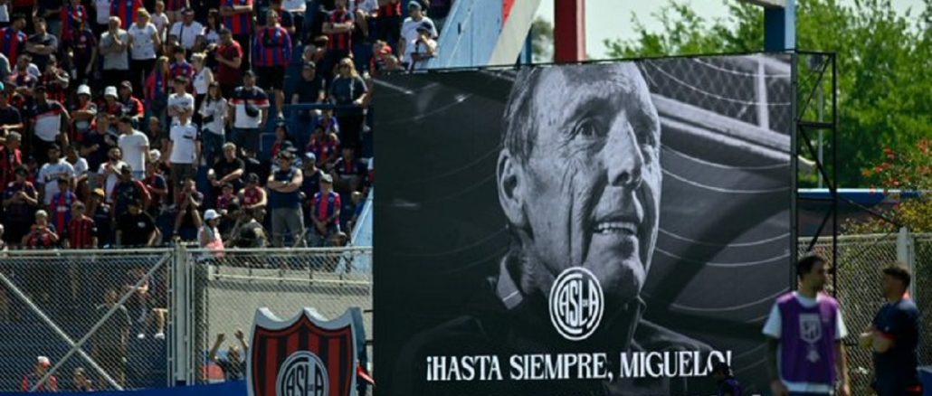 homenaje-miguel-russo-san-lorenzo Emotivo homenaje de San Lorenzo a Miguel Ángel Russo en la previa con San Martín